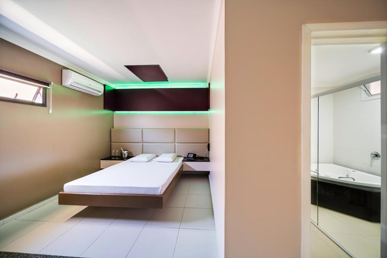 Savanas Motel 蓬塔格罗萨 外观 照片